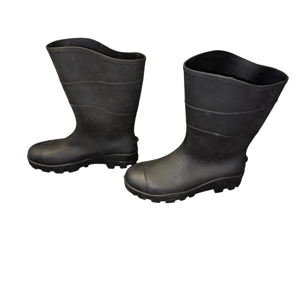 Unisex Black Rubber Rain Boots Mens 9 Womens 11 Made in USA Waterproof Lug Sole